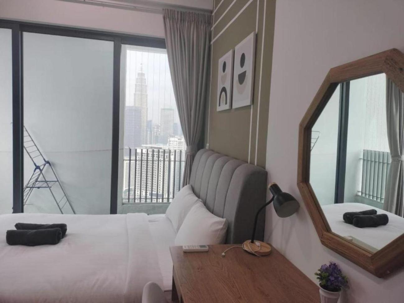 The Luxe Colony Klcc By Sky Pool Daire Kuala Lumpur Dış mekan fotoğraf