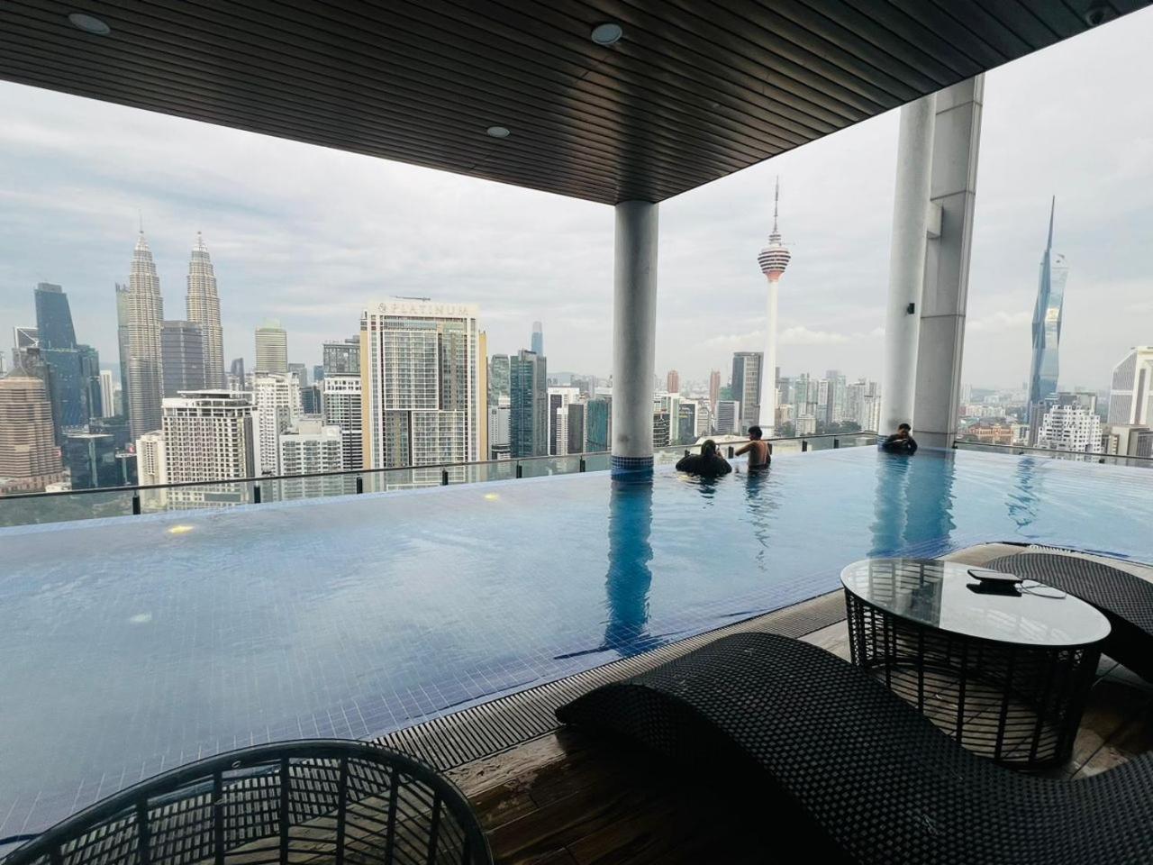 The Luxe Colony Klcc By Sky Pool Daire Kuala Lumpur Dış mekan fotoğraf