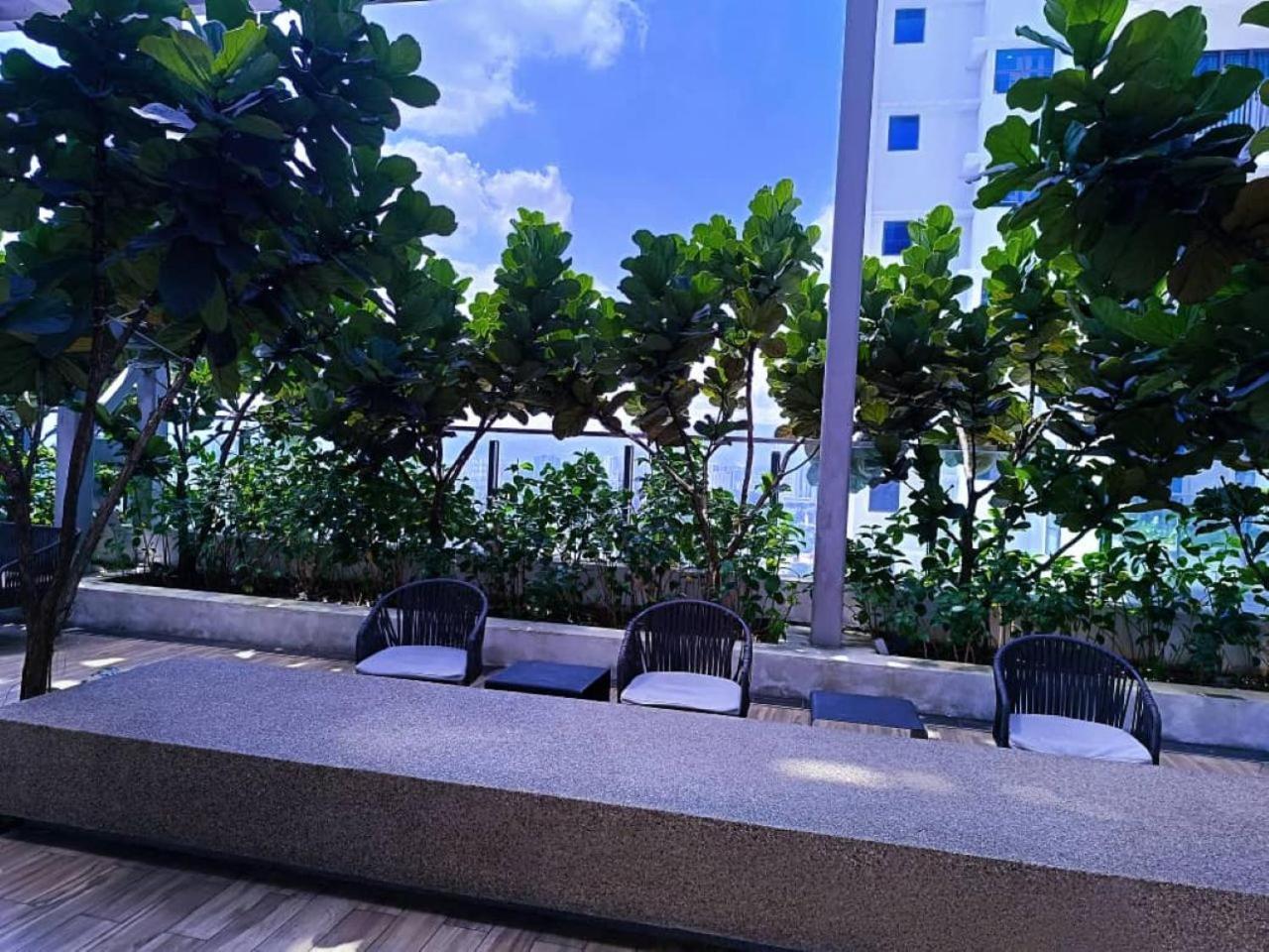 The Luxe Colony Klcc By Sky Pool Daire Kuala Lumpur Dış mekan fotoğraf